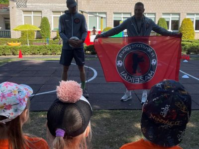 Atvira futbolo treniruotė Atvira futbolo treniruotė