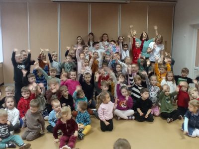Popietė su pianino garsais Popietė su pianino garsais