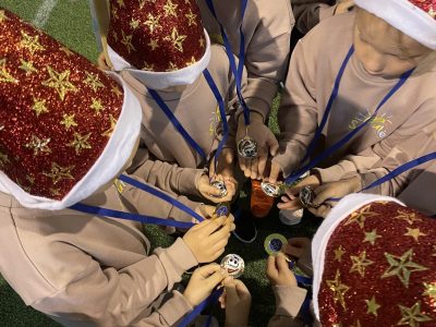 Kalėdos su futbolo kamuoliu