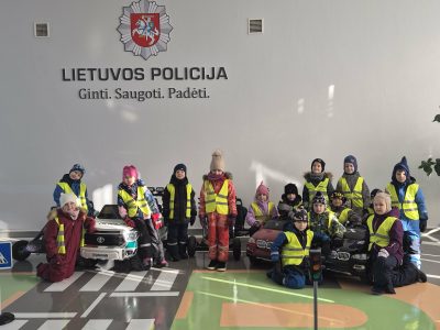 Priešmokyklinukai „matuojasi” profesijas