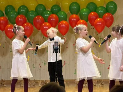 Festivalis „Dainuoju su…3″